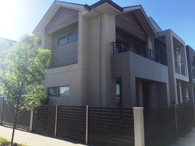 2 Parna Lane Lightsview, Lightsview - Image 1