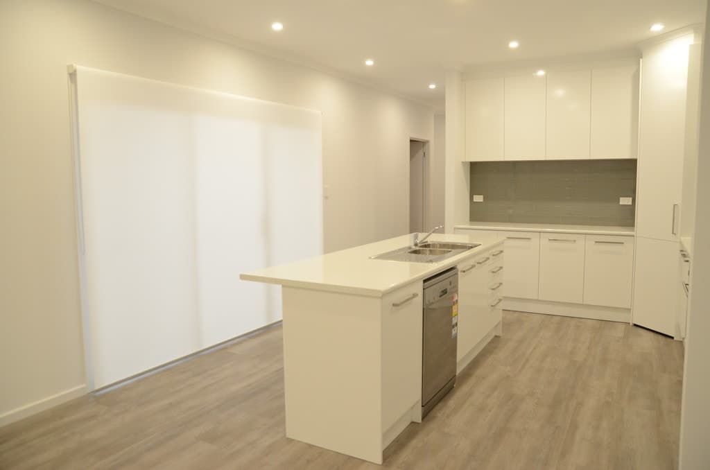 4 Innes Road WINDSOR GARDENS, Windsor Gardens - Thumbnail 2