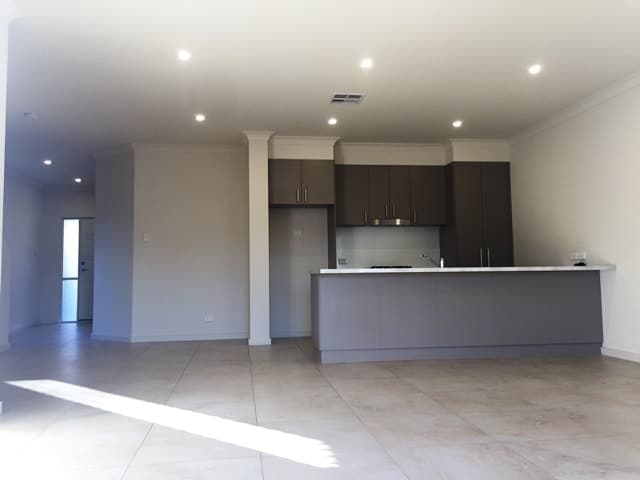 2/20b Sansom St WOODVILLE NORTH, Woodville North - Thumbnail 2