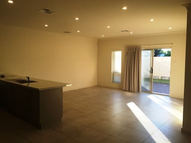 2/20b Sansom St WOODVILLE NORTH, Woodville North - Thumbnail 3