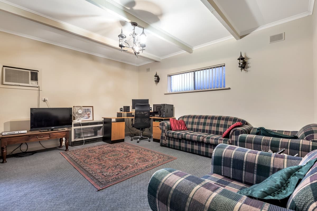 7 Guildford Avenue CLEARVIEW, Clearview - Thumbnail 5