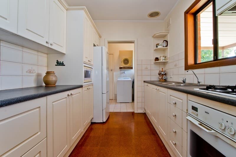 6 Holt Street NORTHFIELD, Northfield - Thumbnail 8