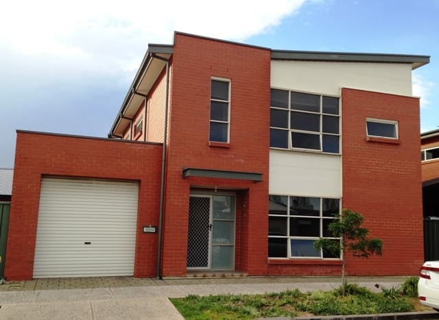 4 Cathedral Circuit MAWSON LAKES, Mawson Lakes - Image 1