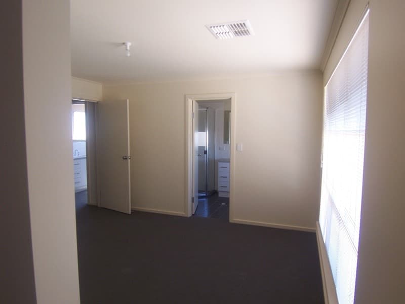 4 Cathedral Circuit MAWSON LAKES, Mawson Lakes - Thumbnail 8