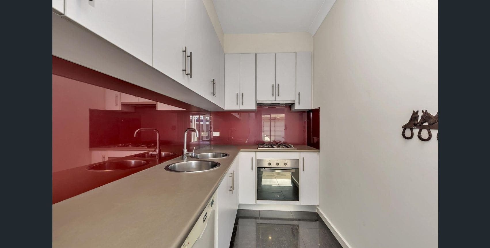 6 Hummock Lane MAWSON LAKES, Mawson Lakes - Thumbnail 4
