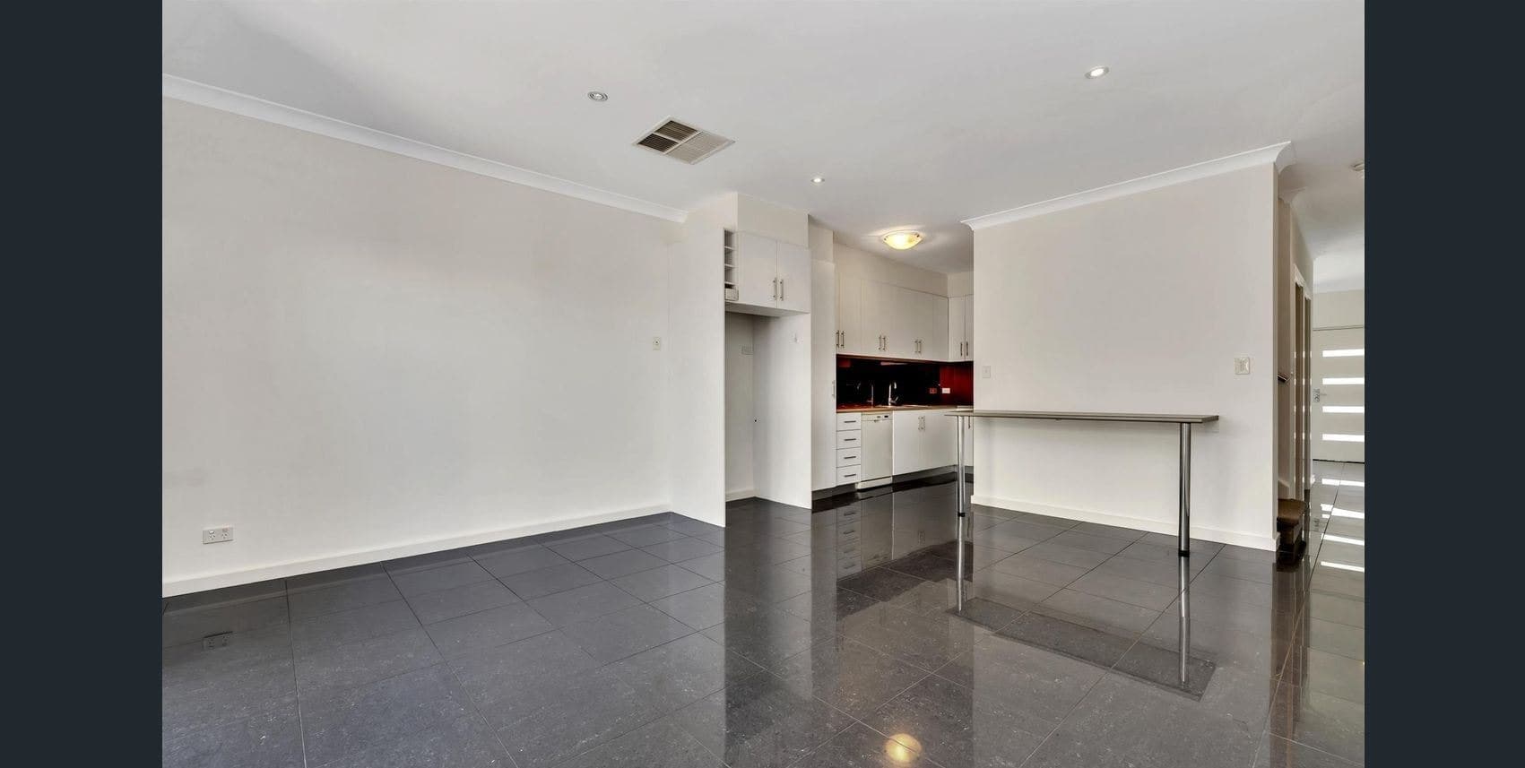 6 Hummock Lane MAWSON LAKES, Mawson Lakes - Thumbnail 5