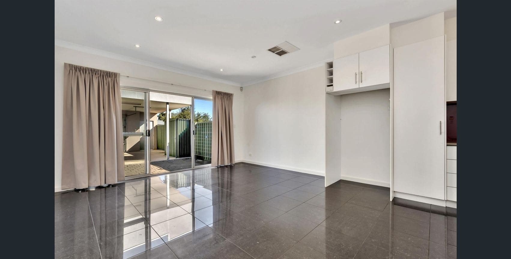 6 Hummock Lane MAWSON LAKES, Mawson Lakes - Thumbnail 7