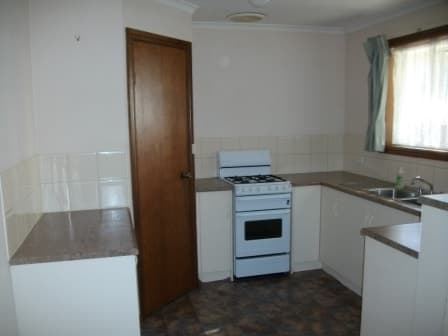 1a Nicholas Avenue SALISBURY HEIGHTS, Salisbury Heights - Thumbnail 2
