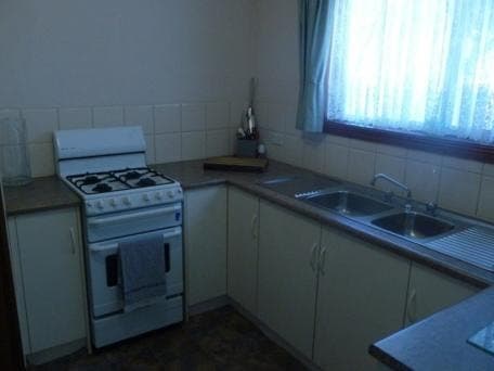 1a Nicholas Avenue SALISBURY HEIGHTS, Salisbury Heights - Thumbnail 3