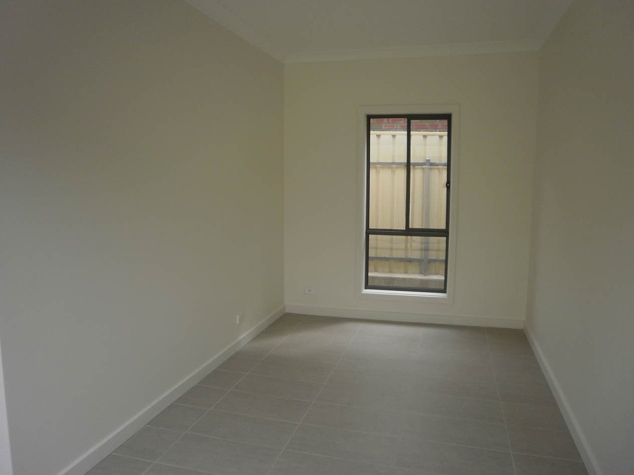 8 Dicksons Road WINDSOR GARDENS, Windsor Gardens - Thumbnail 6