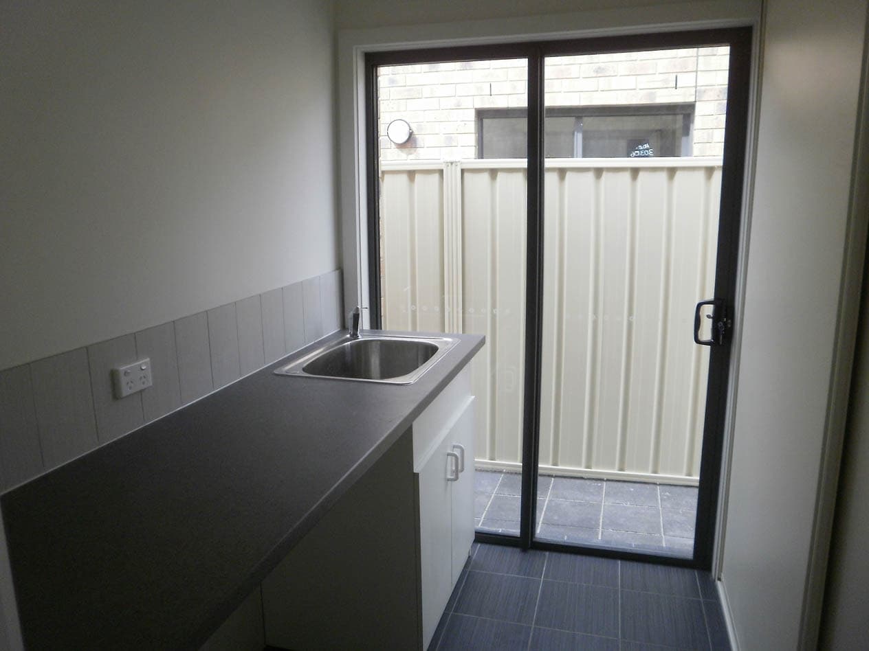 8 Dicksons Road WINDSOR GARDENS, Windsor Gardens - Thumbnail 8
