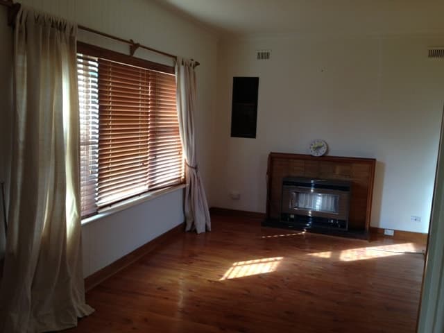 11 Reading St CLEARVIEW, Clearview - Thumbnail 2