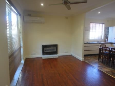 19 Rowe Avenue NORTHFIELD, Northfield - Thumbnail 4