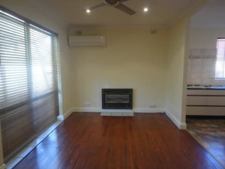 19 Rowe Avenue NORTHFIELD, Northfield - Thumbnail 5