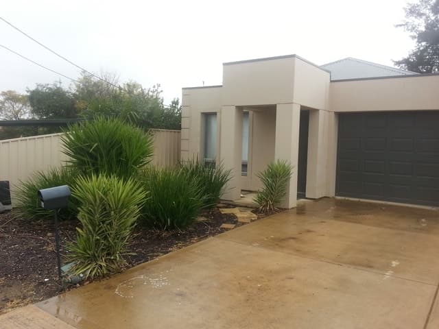 5A Pipers Avenue WINDSOR GARDENS, Windsor Gardens - Image 1