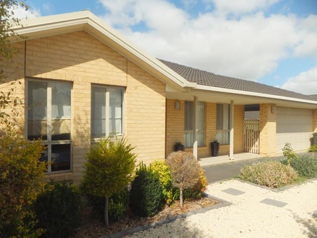 28 Sandstone Avenue WALKLEY HEIGHTS, Walkley Heights - Thumbnail 2