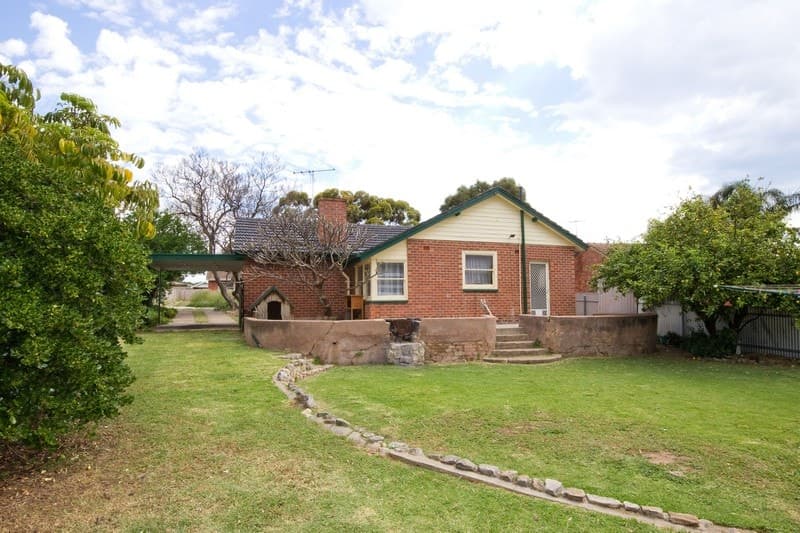 31 Clearview Ave CLEARVIEW, Clearview - Thumbnail 5