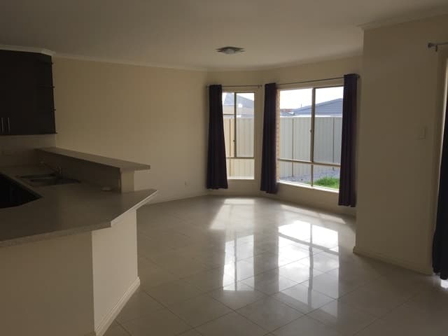 56 Gordon Avenue ENFIELD, Enfield - Thumbnail 4