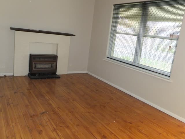 16 Fitzgerald Avenue ENFIELD, Enfield - Thumbnail 2