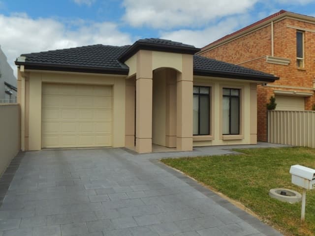 13 The Crescent BLAIR ATHOL, Blair Athol - Image 1