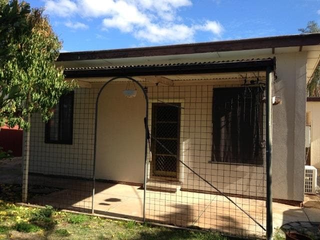 11 Arthur Street NORTHFIELD, Northfield - Image 1