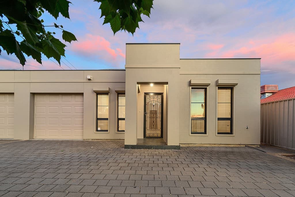 142 Fosters Road HILLCREST, Hillcrest - Image 1