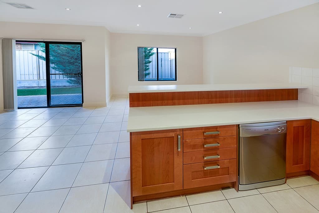 142 Fosters Road HILLCREST, Hillcrest - Thumbnail 4