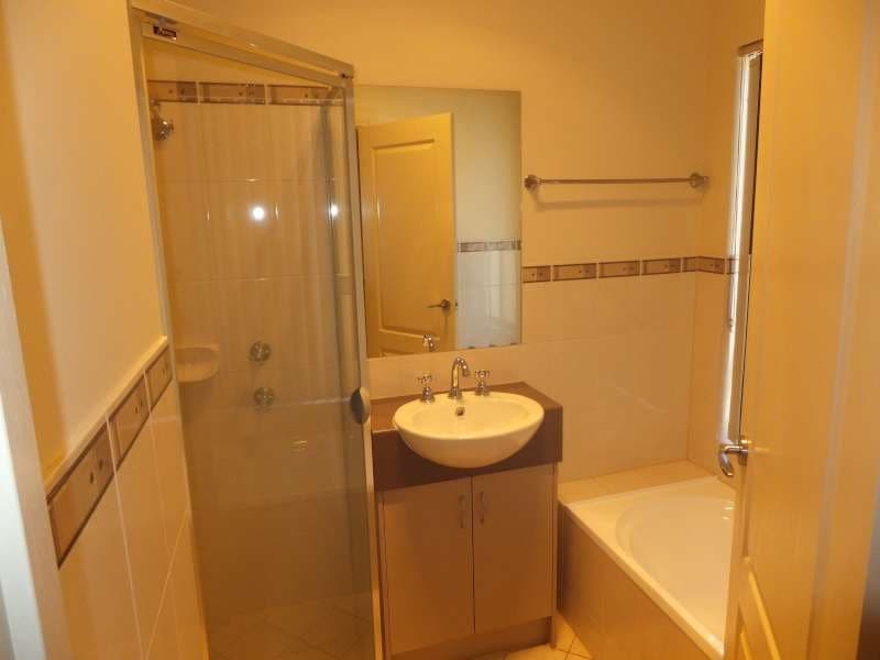 144 Fosters Rd HILLCREST, Hillcrest - Thumbnail 3