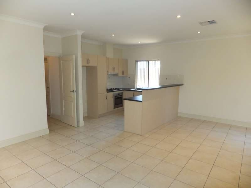 144 Fosters Rd HILLCREST, Hillcrest - Thumbnail 4