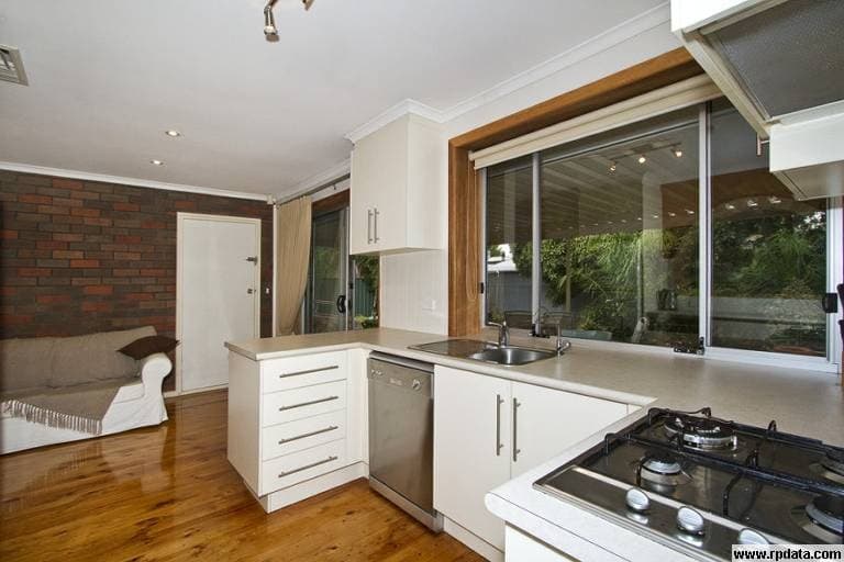13 Terrigal Drive SALISBURY PARK, Salisbury Park - Thumbnail 5
