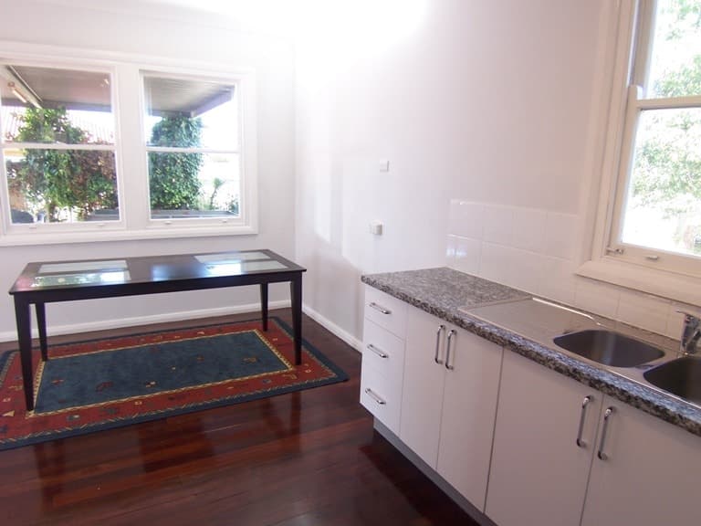 115 Lyons Road WINDSOR GARDENS, Windsor Gardens - Thumbnail 2