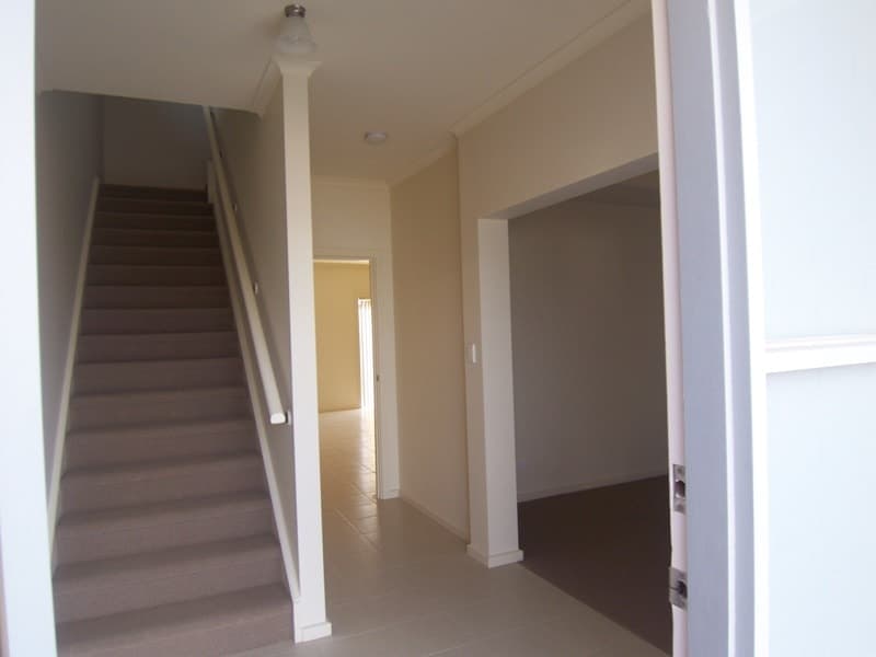 6 Cathedral Circuit MAWSON LAKES, Mawson Lakes - Thumbnail 3