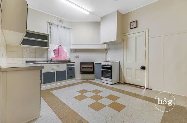 31 Birdwood Avenue, Stanhope, Stanhope - Thumbnail 5