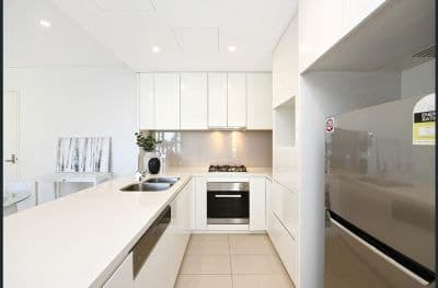 701/4 Peake Avenue, Rhodes, Rhodes - Image 1
