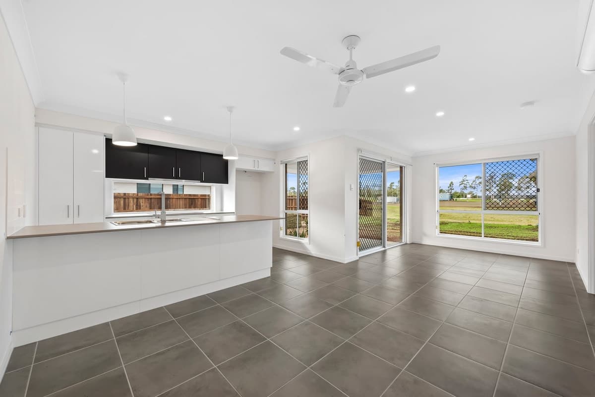 23 Colbar Street, Pittsworth QLD 4356, Pittsworth - Thumbnail 2