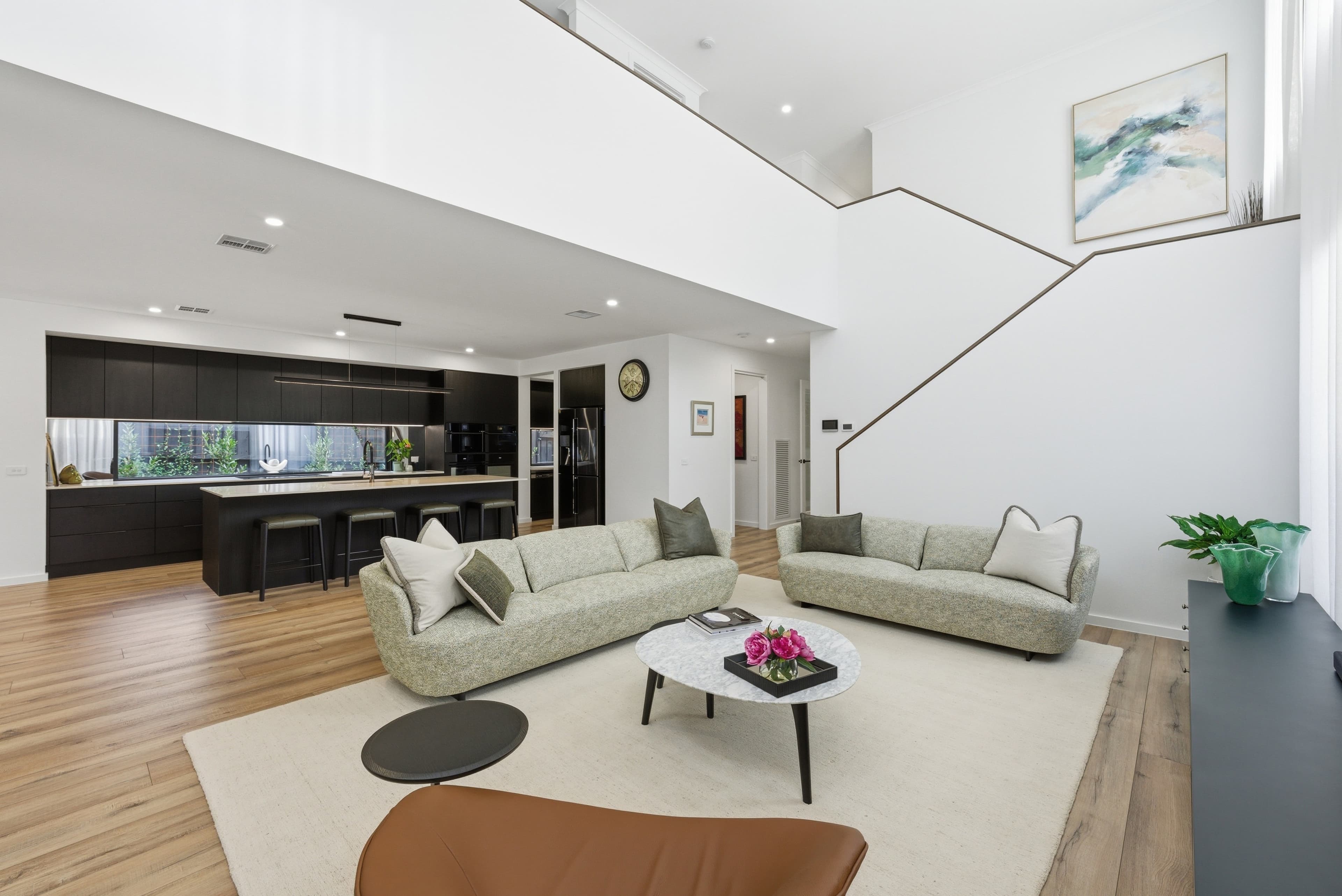 42 Cole Avenue, Kew East - Thumbnail 3
