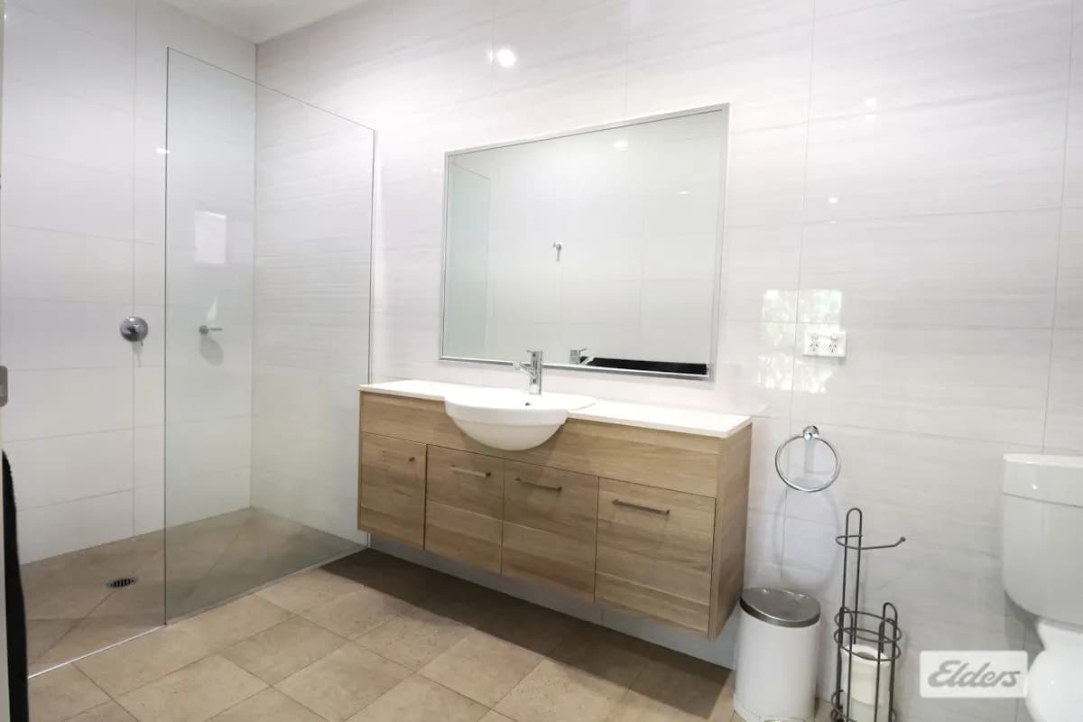 17 Bradshaw Street, Katherine, NT, 0850, Katherine - Thumbnail 2