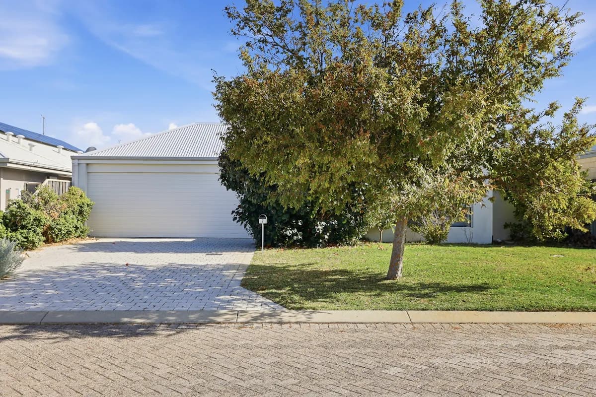 7 Stellaria Avenue, Halls Head, WA, 6210, Halls Head - Thumbnail 3