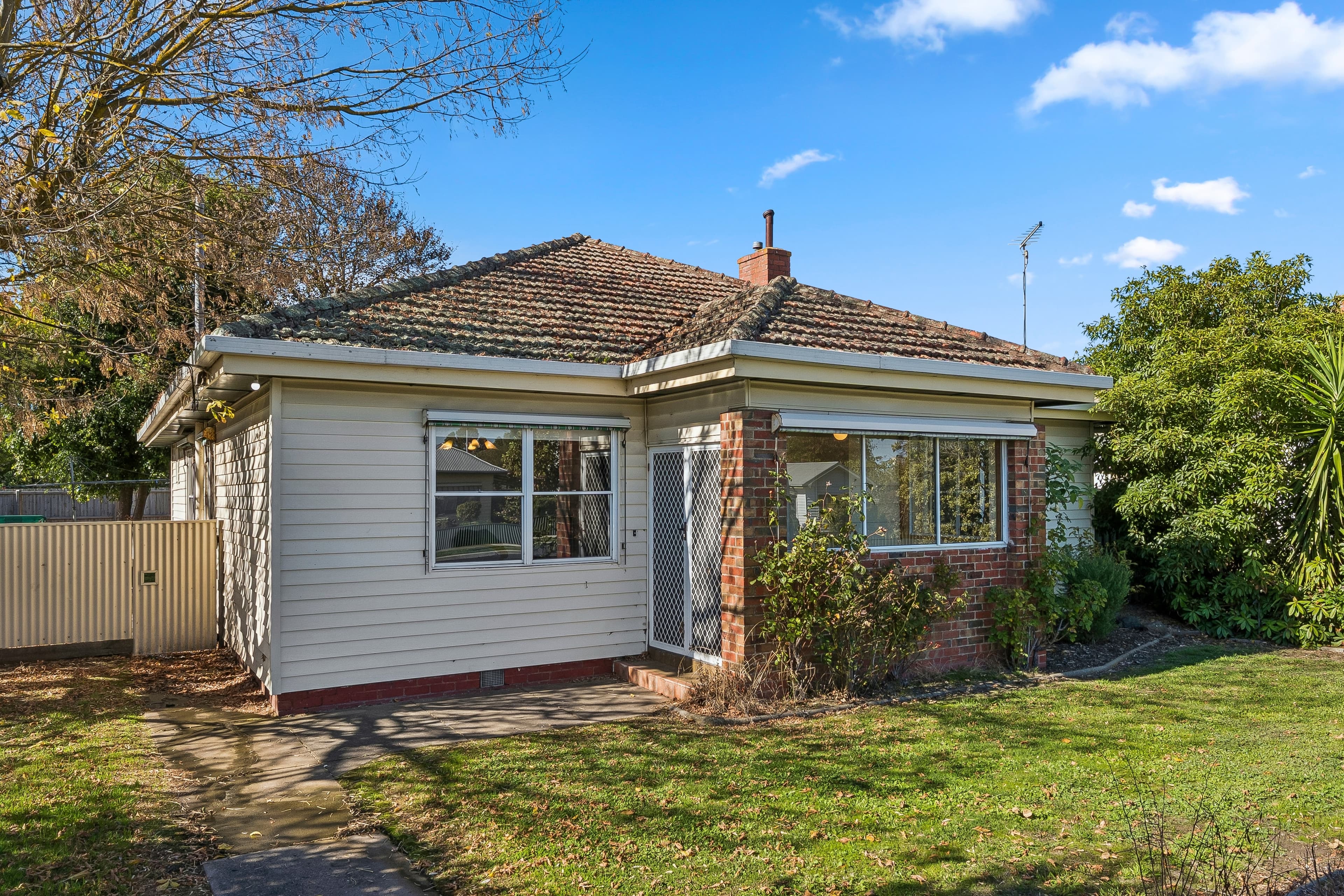 64 Sinclair Street, Colac, Colac - Image 1