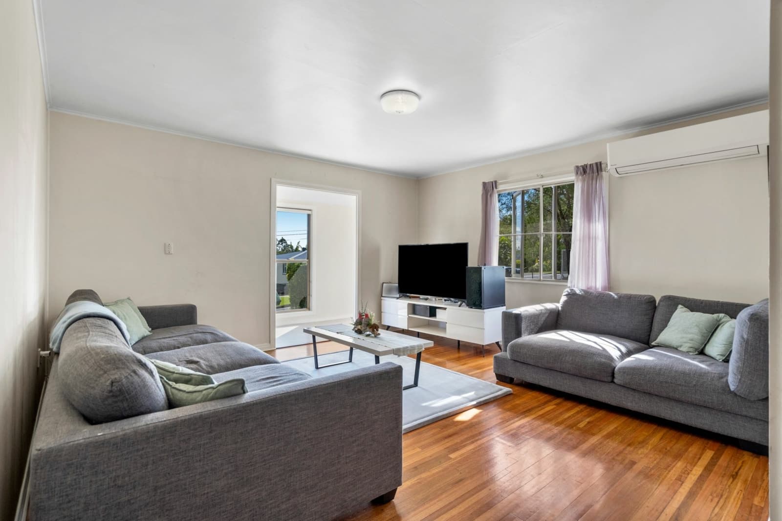 3 Johnson Street, BRASSALL, Brassall - Thumbnail 3