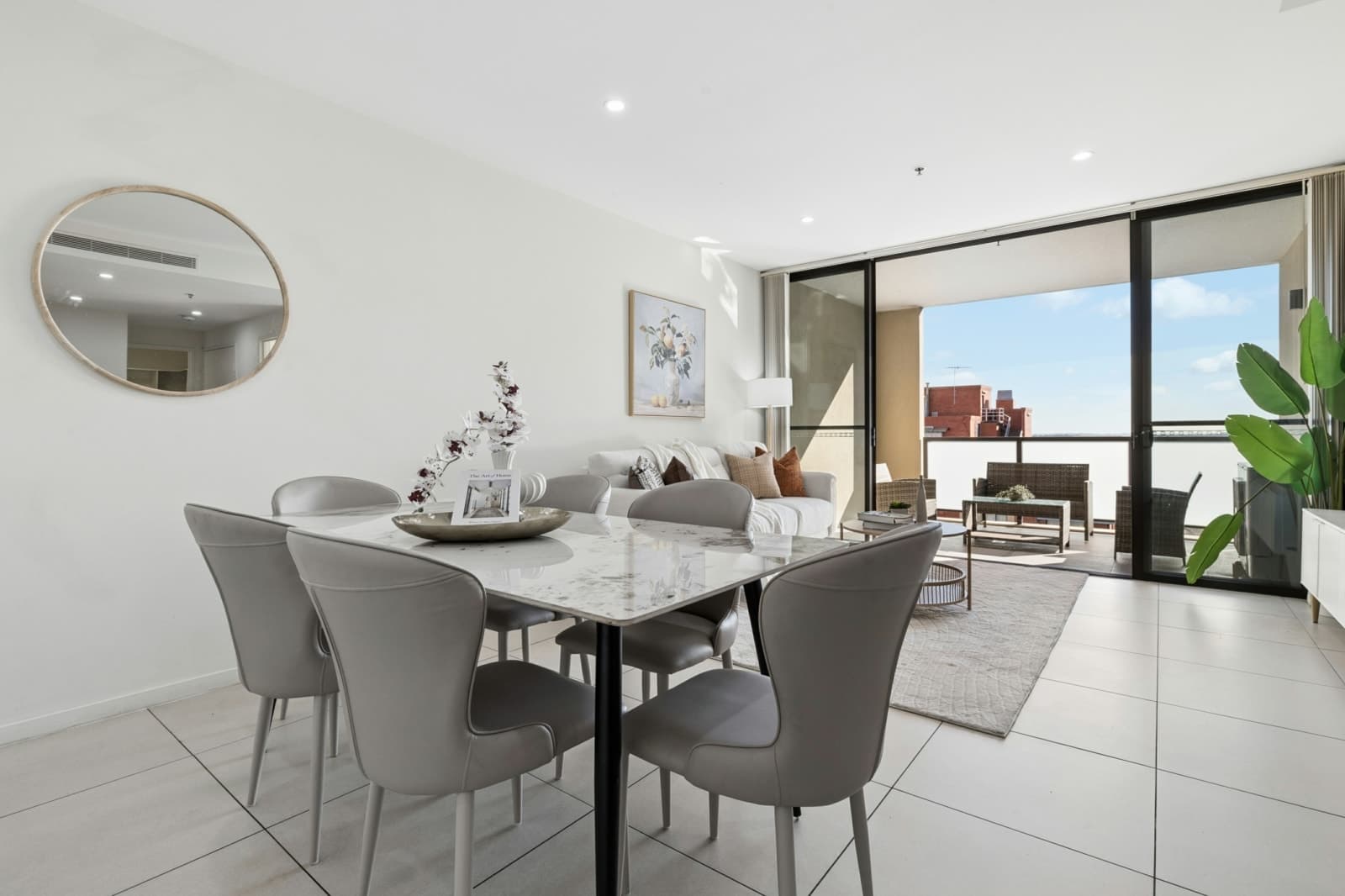 703/380 Forest Road, HURSTVILLE, Hurstville - Thumbnail 2