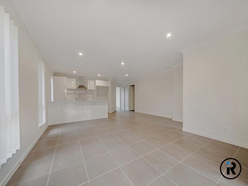 3 Leabrook Place, Pimpama  QLD  4209, Pimpama - Thumbnail 4