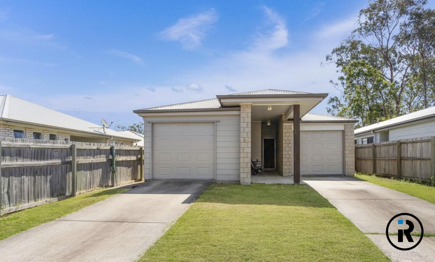 2/4 Folkes Close, Bellbird Park  QLD  4300, Bellbird Park - Image 1