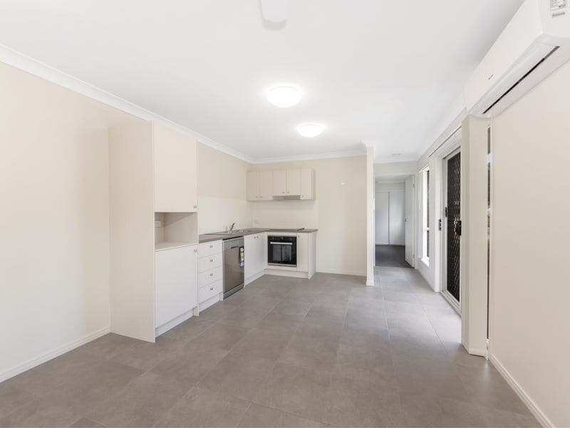 2/42 River Street, LOGAN VILLAGE  QLD  4207, Logan Village - Thumbnail 2