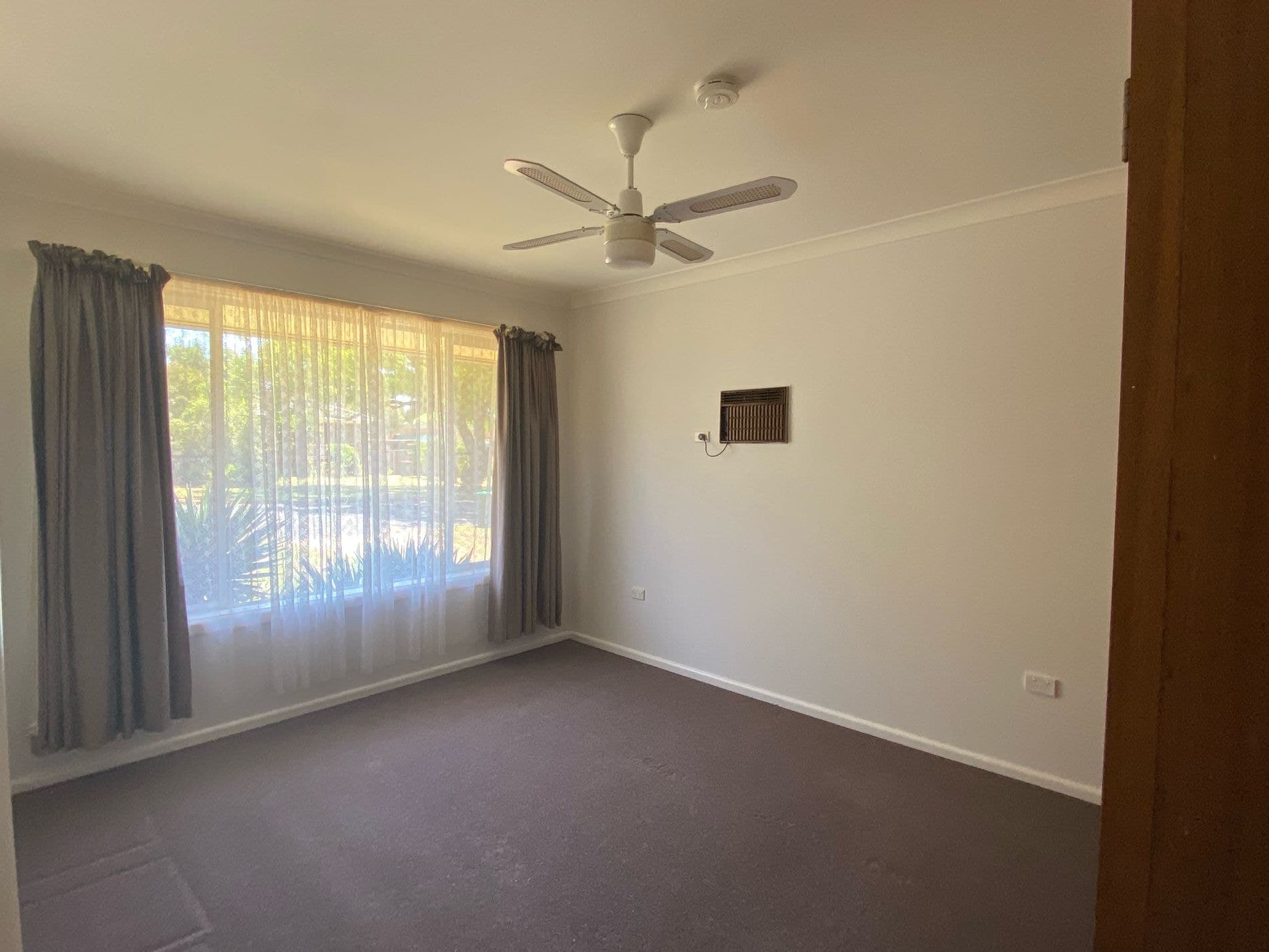 21 Evans Parade, Parkes, Parkes - Thumbnail 7
