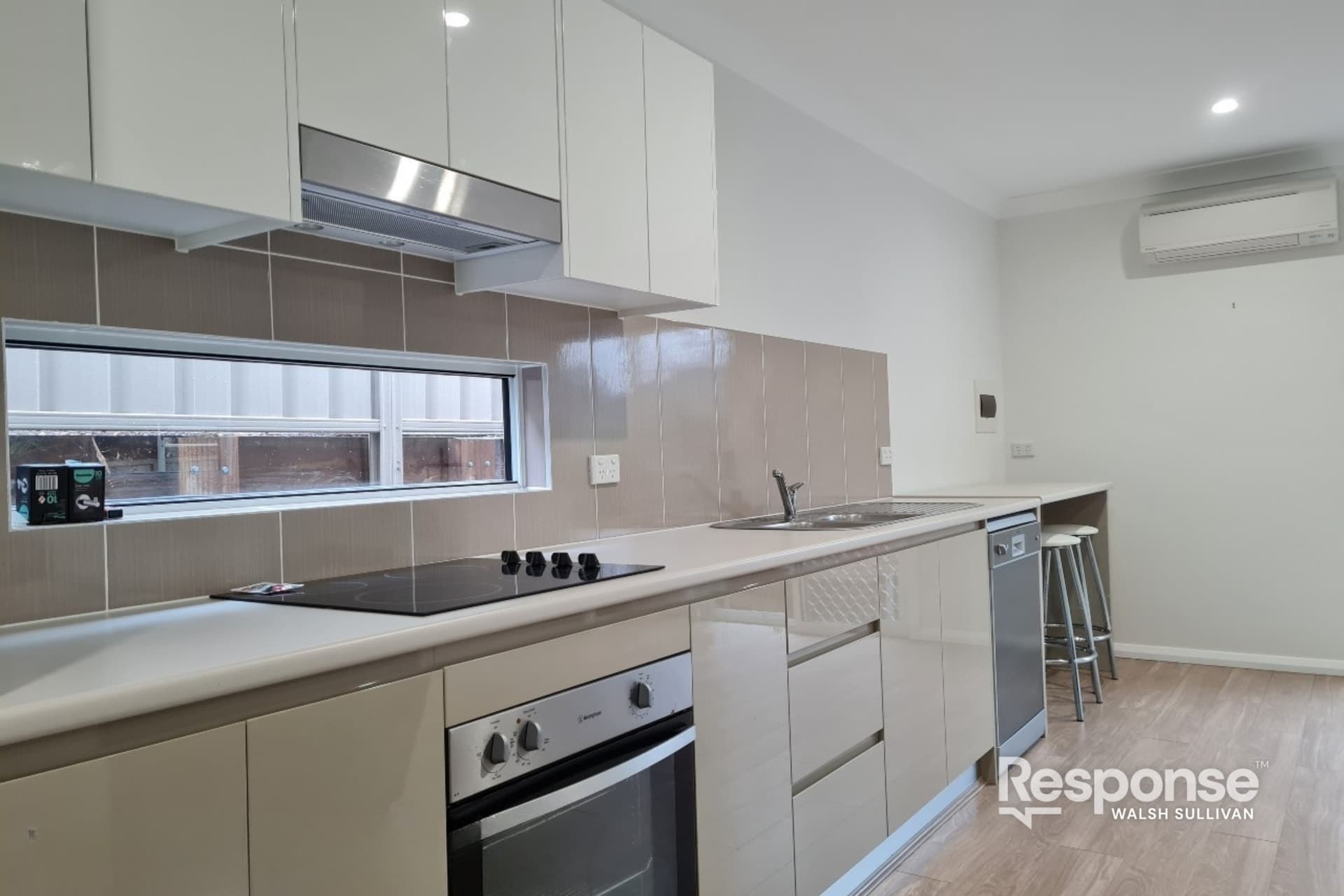 16 & 16A Corinne Street, Acacia Gardens - Thumbnail 8