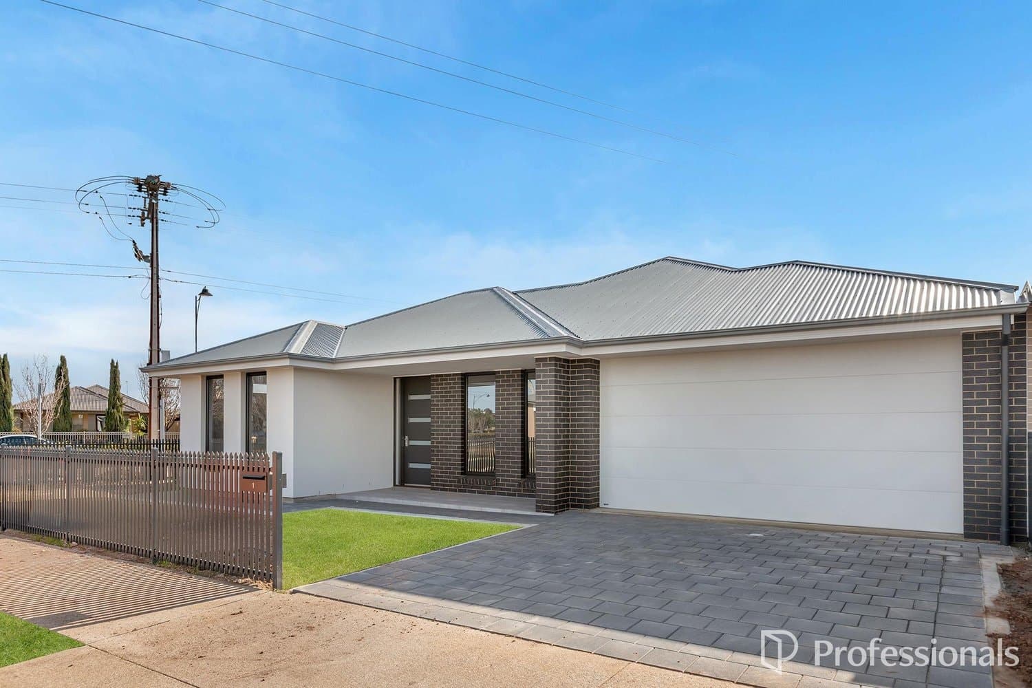 1 Munro Avenue, Munno Para SA 5115, Munno Para - Image 1