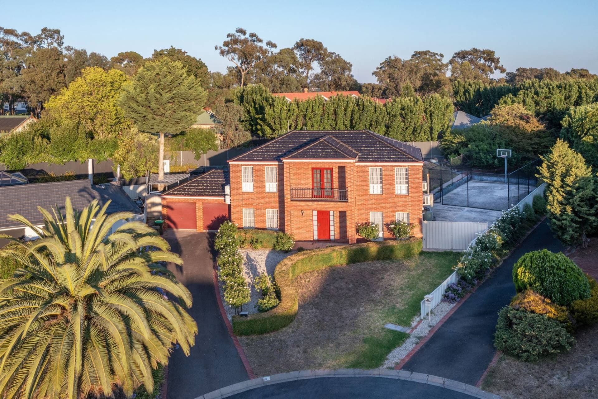 7 Roslyn Ct, Kennington - Thumbnail 3