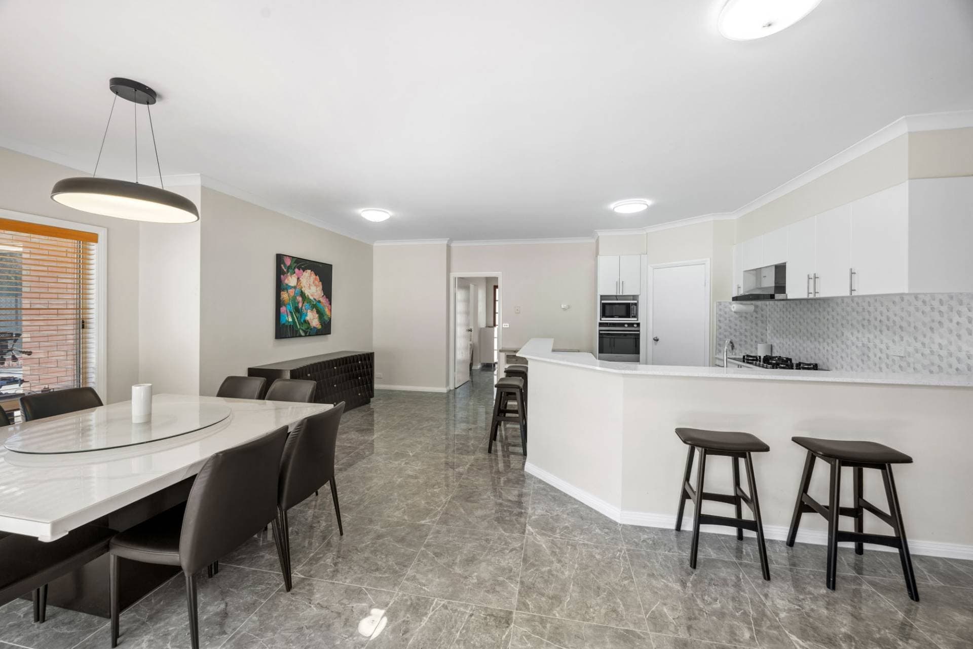 7 Roslyn Ct, Kennington - Thumbnail 7