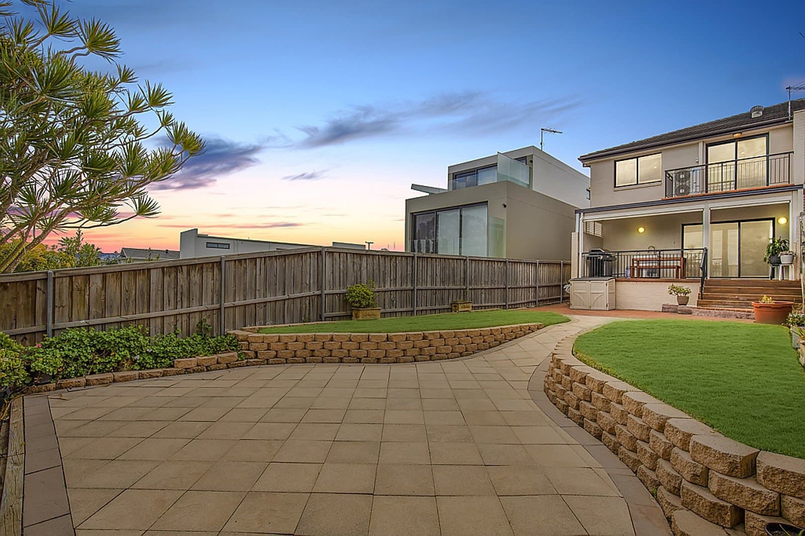 23 Phillip Road, Putney, Putney - Thumbnail 2